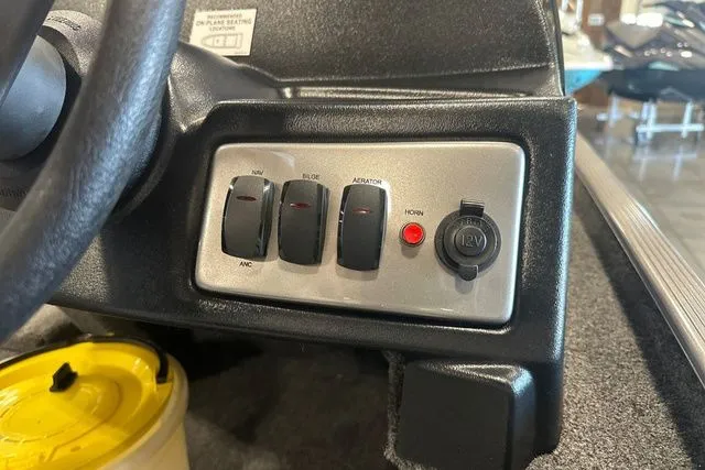 Slide: The Image of Crestliner Storm 2026 - 16