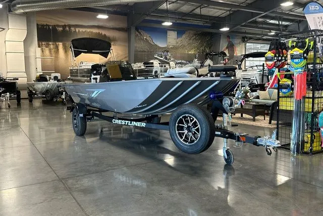 Slide: The Image of Crestliner Storm 2026 - 2