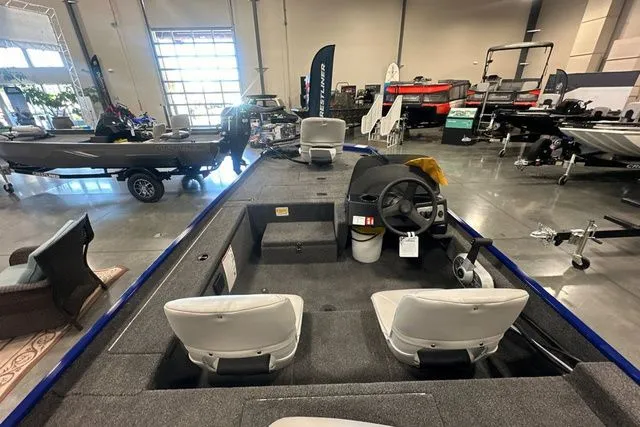 Slide: The Image of Crestliner Storm 2026 - 11