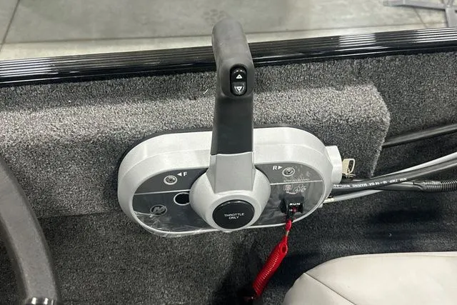 Slide: The Image of Crestliner Storm 2026 - 4