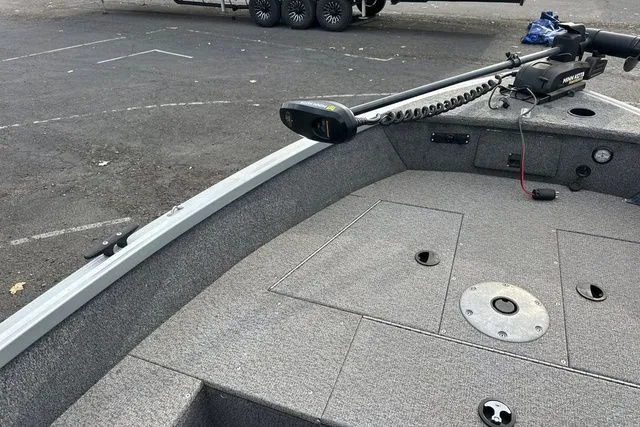 Slide: The Image of Alumacraft Classic 2020 - 13