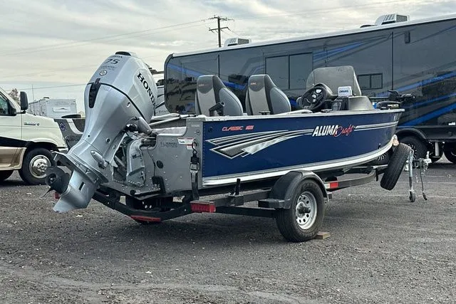 Slide: The Image of Alumacraft Classic 2020 - 17