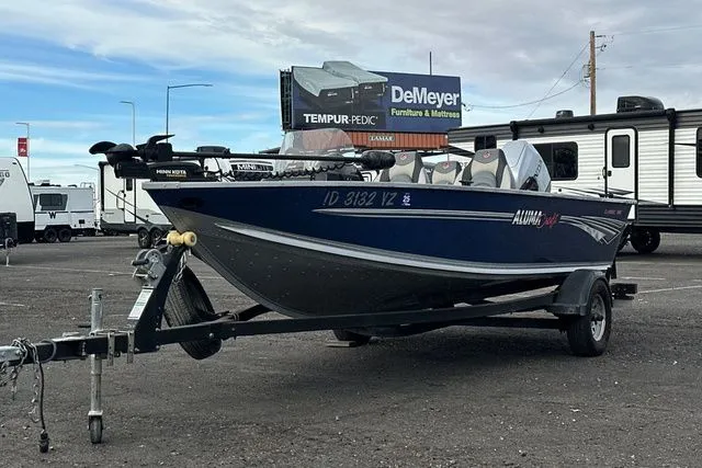 Slide: The Image of Alumacraft Classic 2020 - 6