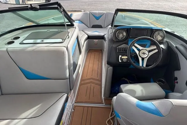 Slide: The Image of Supreme SUPREME 2017 - 15