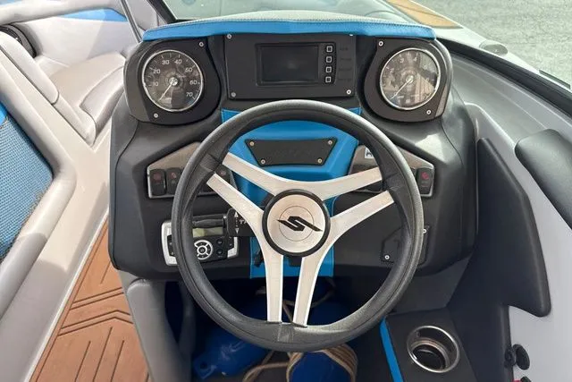 Slide: The Image of Supreme SUPREME 2017 - 17