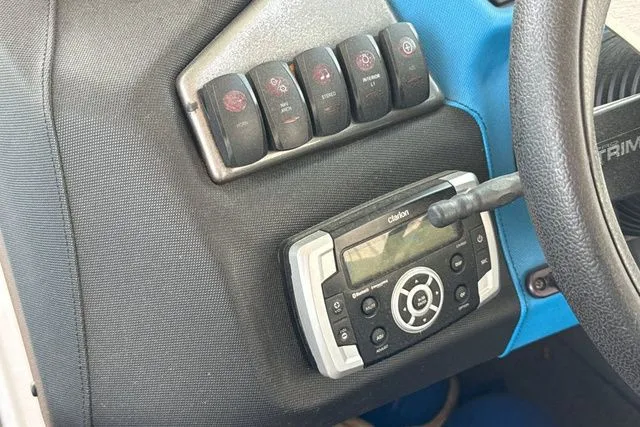 Slide: The Image of Supreme SUPREME 2017 - 20