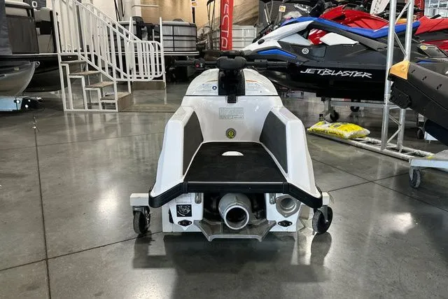 Slide: The Image of Yamaha SuperJet 2025 - 3