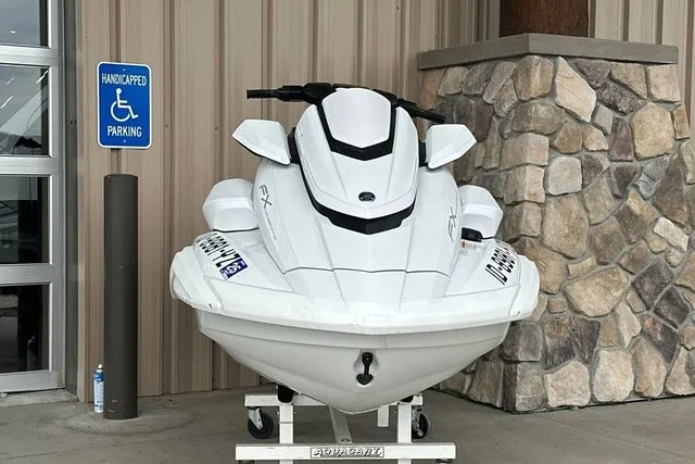 Slide: The Image of Yamaha FX CRUISER SVHO W/AUDIO-WHITE 2025 - 19