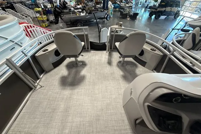 Slide: The Image of Trifecta 16FC SE_T Entertainment 25" 2025 - 11