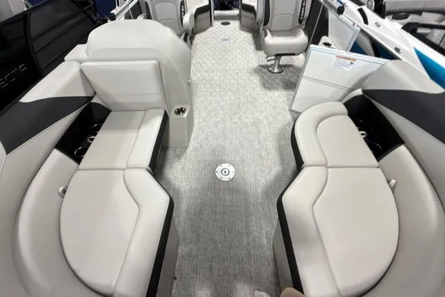 Slide: The Image of Trifecta LE 2026 - 7