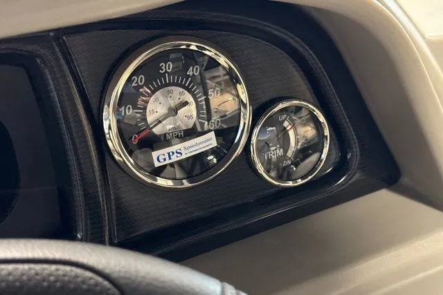 Slide: The Image of Trifecta Le series 2026 - 17