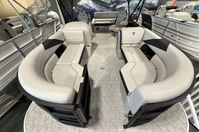 Slide: The Image of Trifecta Le series 2026 - 7