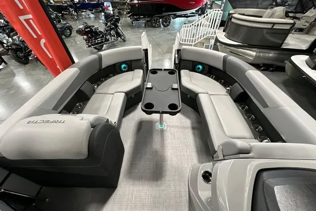 Slide: The Image of Trifecta 22UL CS 2.75 2026 - 11