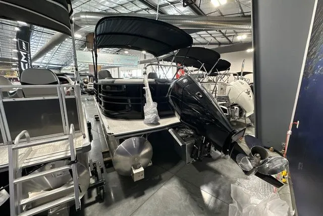 Slide: The Image of Trifecta 22RF CS 2.75 2026 - 5