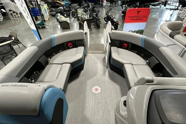 Slide: The Image of Trifecta 22E CS 2.75 2026 - 10