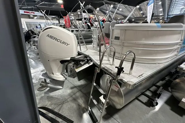 Slide: The Image of Trifecta 22E CS 2.75 2026 - 2