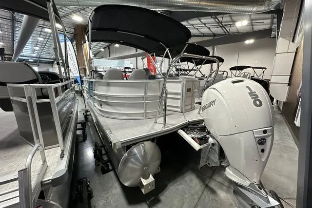 Slide: The Image of Trifecta 22E CS 2.75 2026 - 3