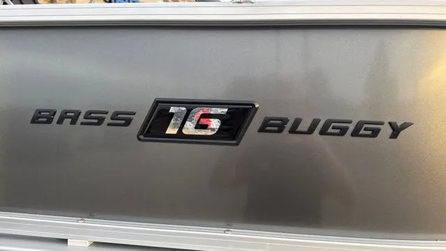 Slide: The Image of Sun Tracker BASS BUGGY 16XLS 2026 - 9