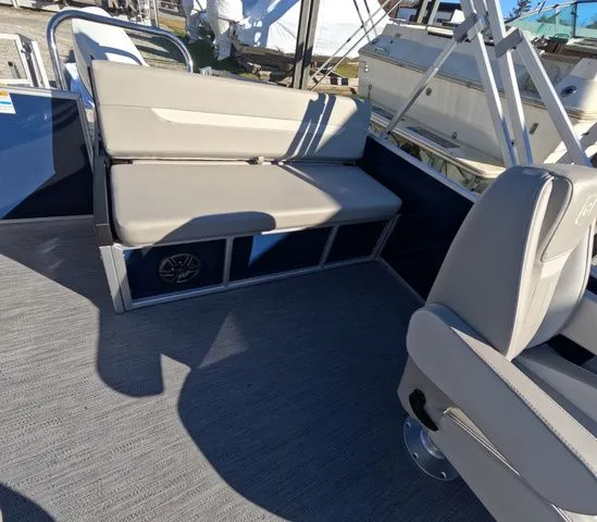 Slide: The Image of Sweetwater Xperience 2286 SSFLX In Stock 2026 - 34