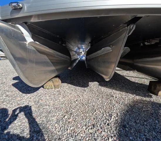 Slide: The Image of Sweetwater Xperience 2286 SSFLX In Stock 2026 - 5