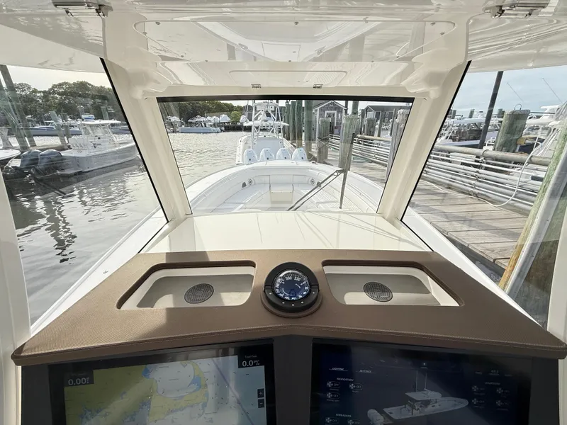 Slide: The Image of Regulator Marine 35 2025 - 62