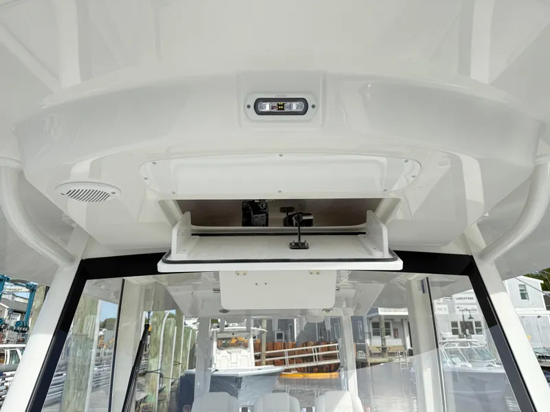 Slide: The Image of Regulator Marine 35 2025 - 92