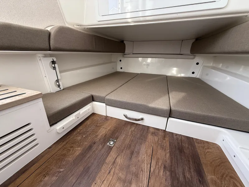 Slide: The Image of Regulator Marine 35 2025 - 97