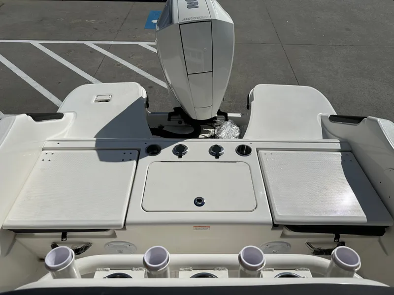 Slide: The Image of Bayliner Trophy 22CC 2026 - 17