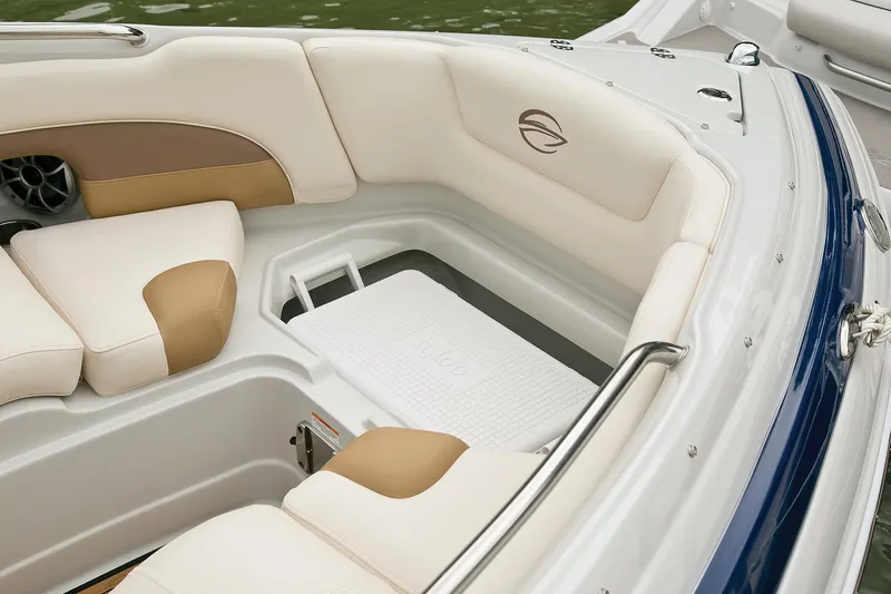 Slide: The Image of 2019 Crownline 275 SS boat with MerCruiser Bravo Three outdrive and stainless steel propeller. - 4
