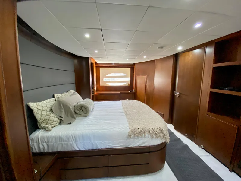 Slide: The Image of Rodriquez 80 Widebody 2007 - 51