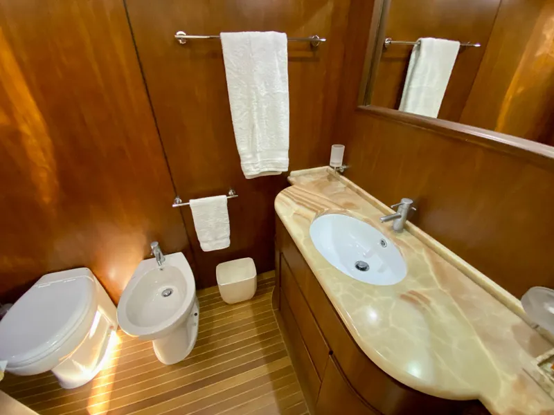 Slide: The Image of Rodriquez 80 Widebody 2007 - 53