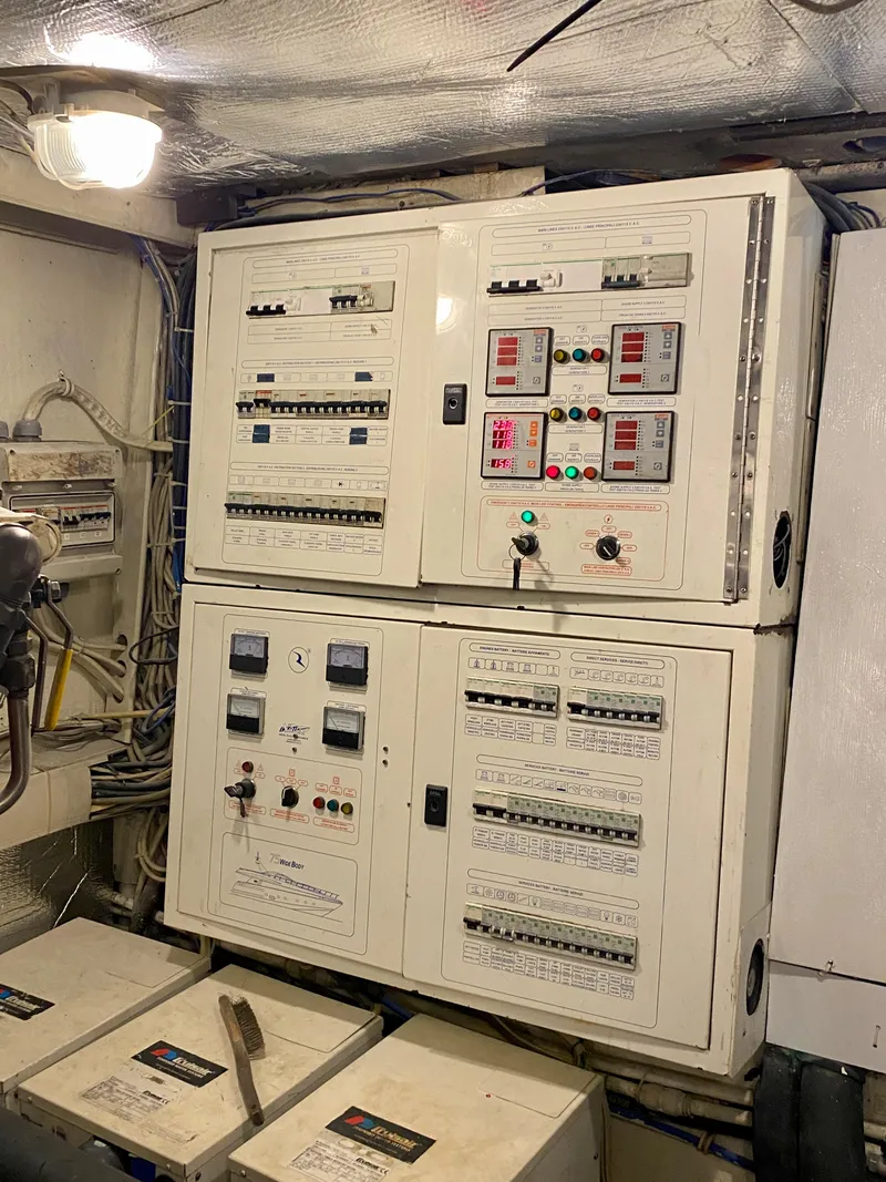 Slide: The Image of Rodriquez 80 Widebody 2007 - 84