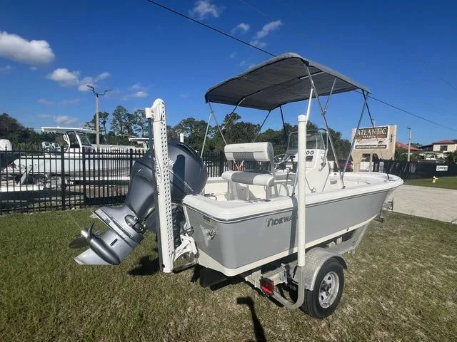 Slide: The Image of Tidewater 1800 Bay Max 2018 - 21