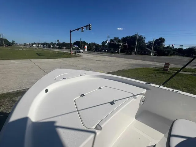 Slide: The Image of Tidewater 1800 Bay Max 2018 - 26