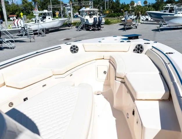 Slide: The Image of Grady-White 281 Coastal Explorer 2026 - 61