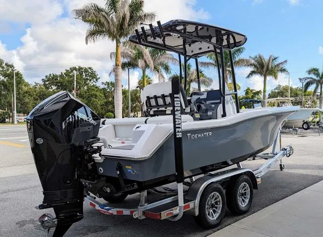 Slide: The Image of Tidewater 210 LXF 2024 - 16