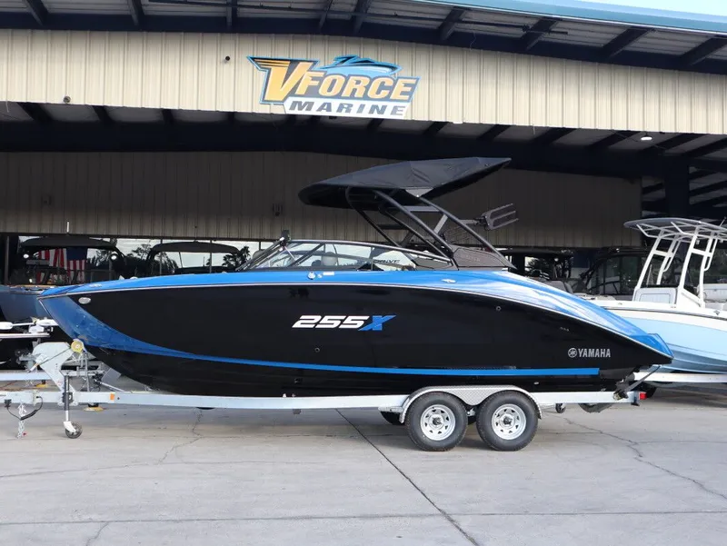 The Image of Yamaha 255XD 2026 - 1