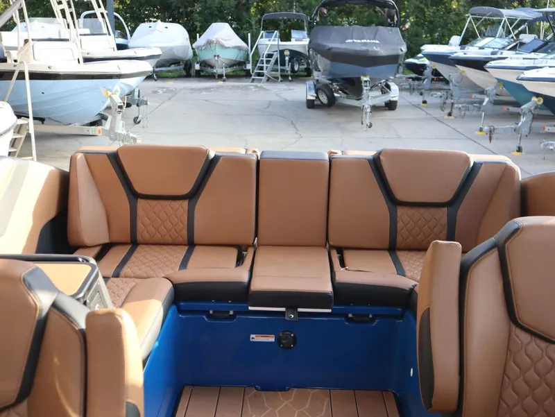 Slide: The Image of Yamaha 255XD 2026 - 8