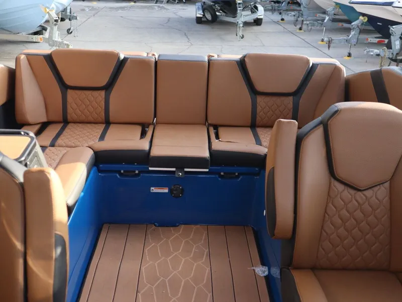 Slide: The Image of Yamaha 255XD 2026 - 9