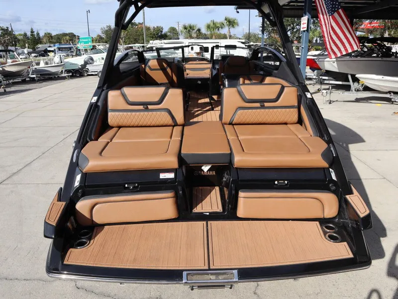 Slide: The Image of Yamaha 275SD 2026 - 13