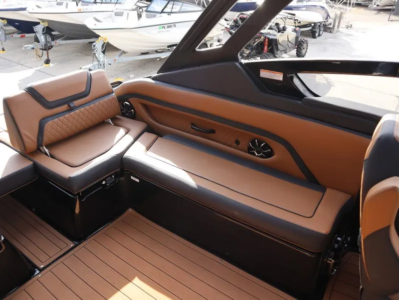 Slide: The Image of Yamaha 275SD 2026 - 15