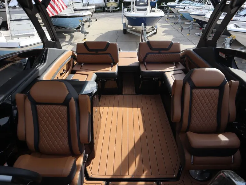 Slide: The Image of Yamaha 275SD 2026 - 17