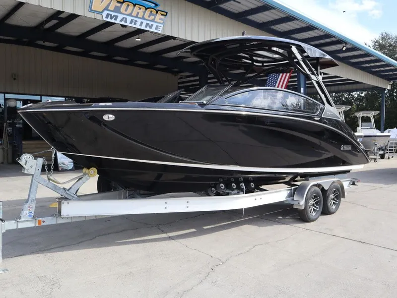 Slide: The Image of Yamaha 275SD 2026 - 2