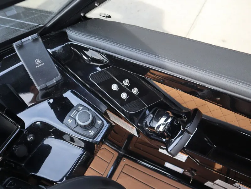 Slide: The Image of Yamaha 275SD 2026 - 21