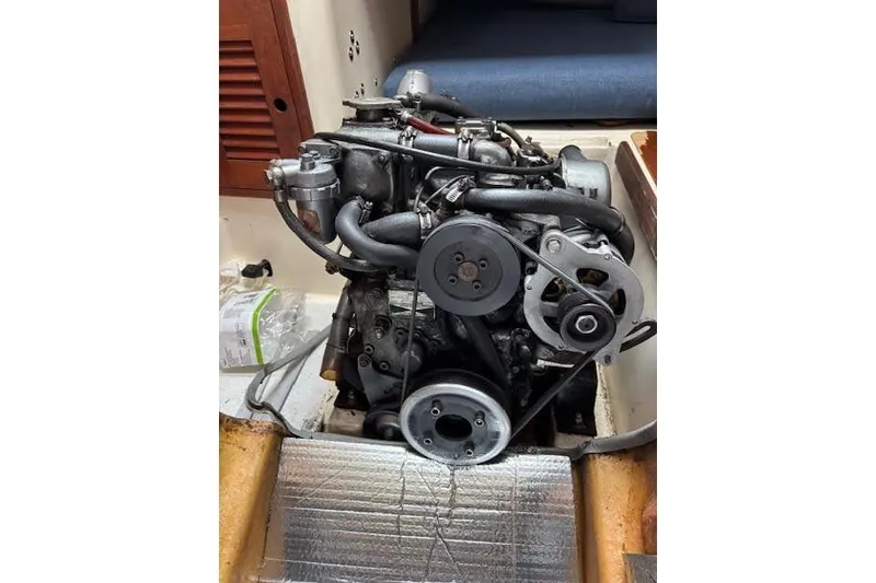 Slide: The Image of Engine of 1988 Tartan 31 Cutter Rigged Masthead Sloop, detailed view. - 56