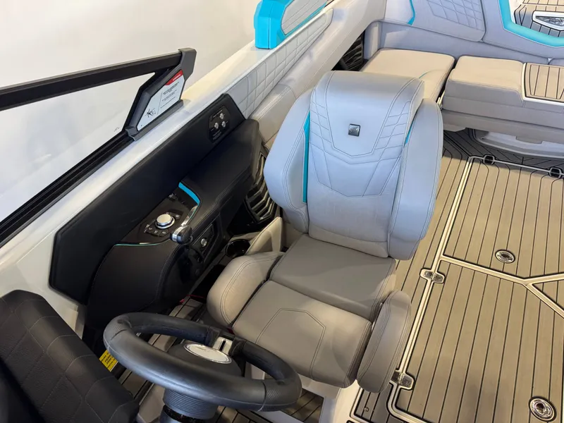 Slide: The Image of Nautique Super Air Nautique G23 2024 - 22