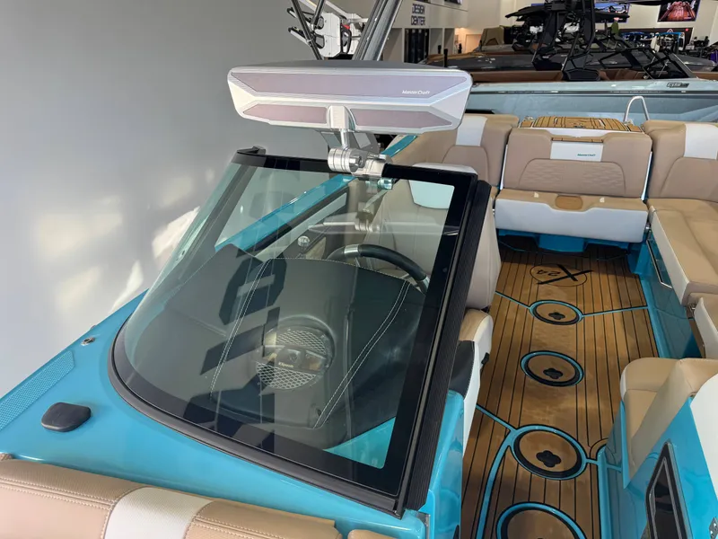 Slide: The Image of MasterCraft X24 2023 - 20