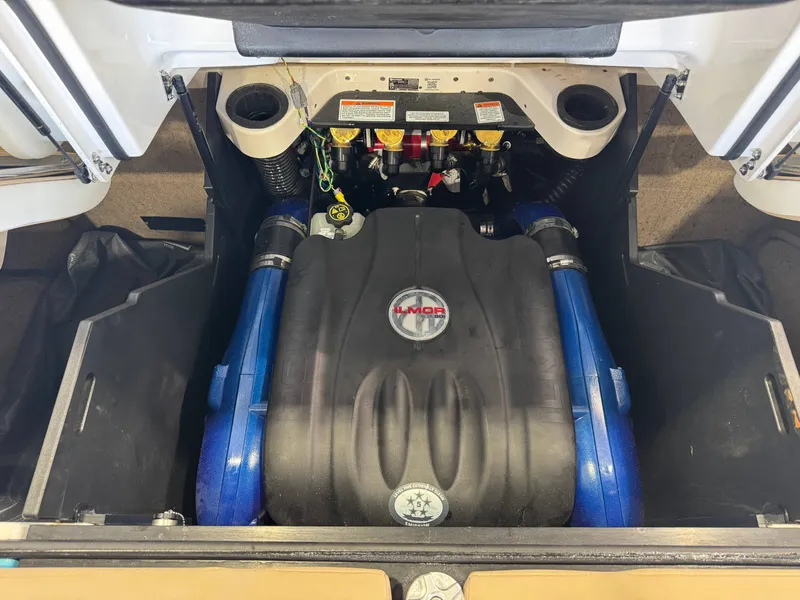 Slide: The Image of MasterCraft X24 2023 - 28