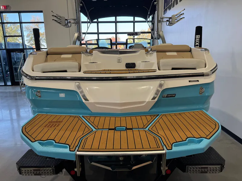 Slide: The Image of MasterCraft X24 2023 - 8