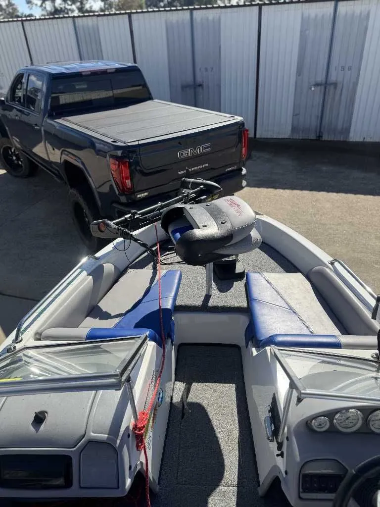 Slide: The Image of Skeeter SL190 2011 - 16